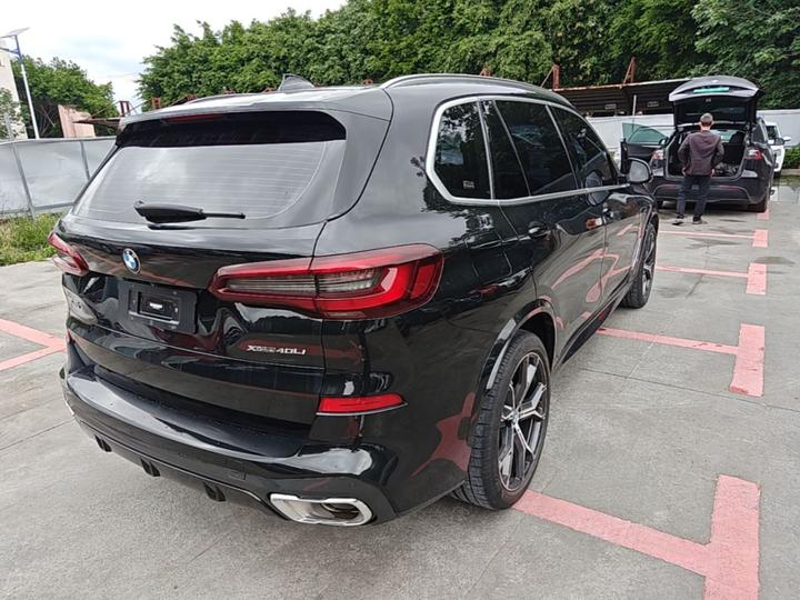 X5 2022 xDrive 40Li M Sport Package photo 4