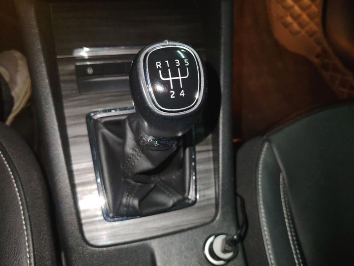 Octavia 2016 1.6L MT photo 6