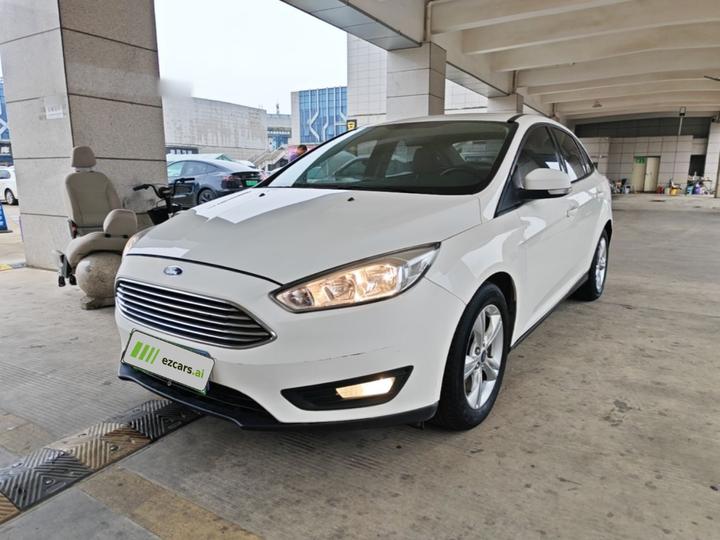 Focus 2015 Sedan 1.6L AT Comfort