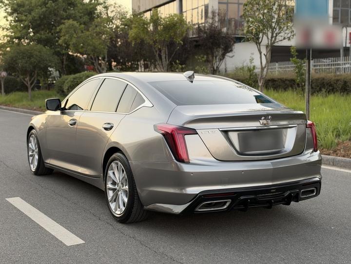 CT5 2021 28T Luxury photo 4