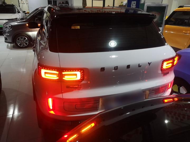 Geely icon 2026 1.5TD photo 5