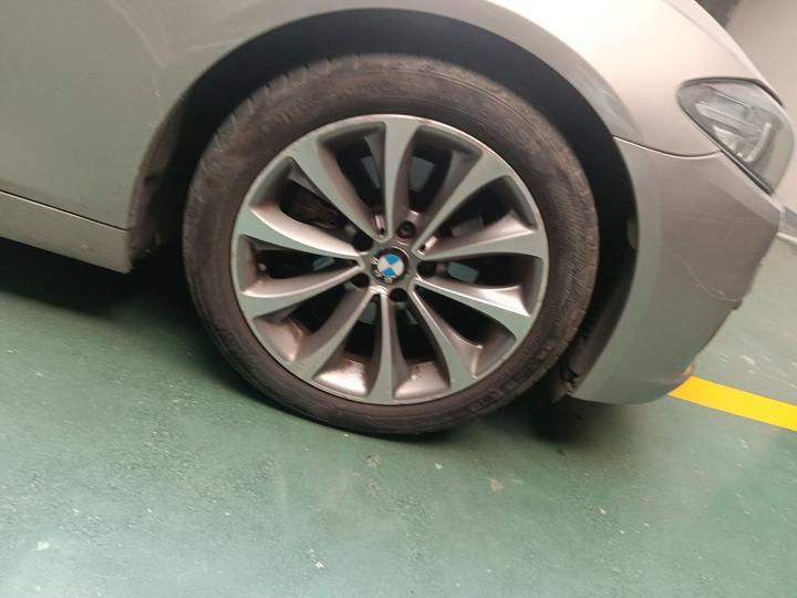 5 Series 2017 525Li Leading photo 8