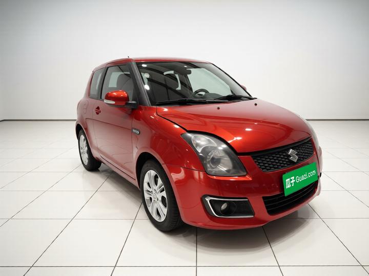 Swift 2013 1.5L AT Standard photo 3