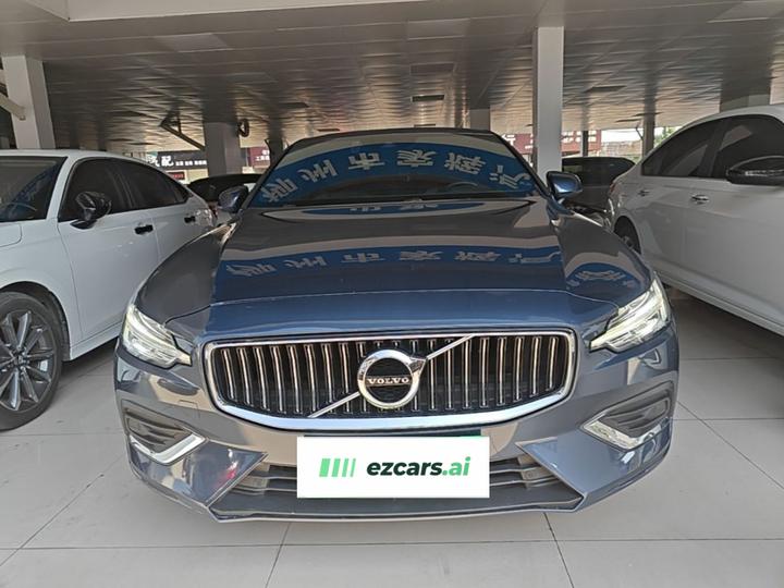 S60 2022 B4 Luxury photo 2