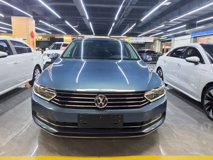 2018 380TSI RWD photo 2