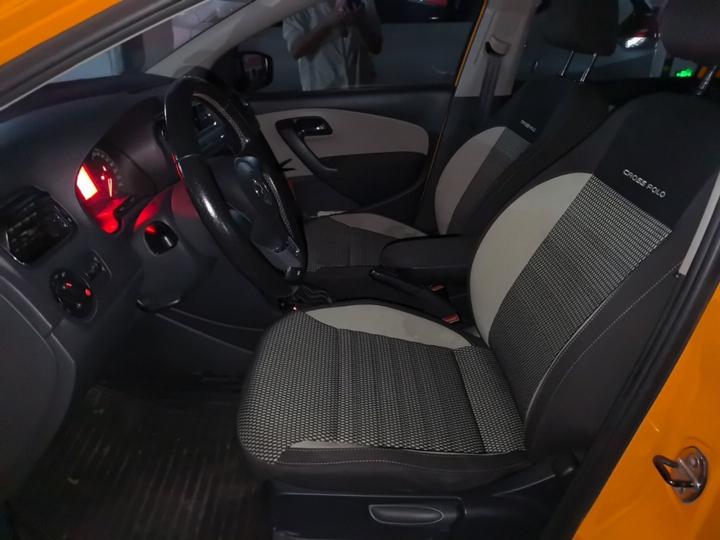 2012 1.6L Cross Polo AT photo 7