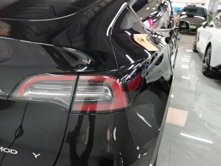 Model Y 2021 Standard Range RWD photo 7