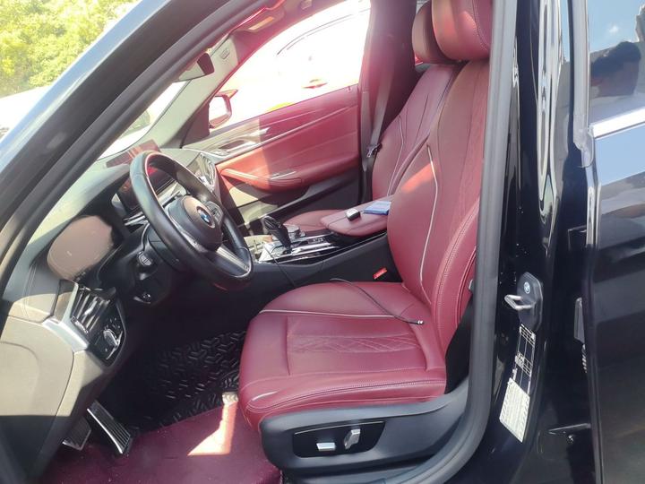 5 Series 2022 525Li M Sport Package photo 7