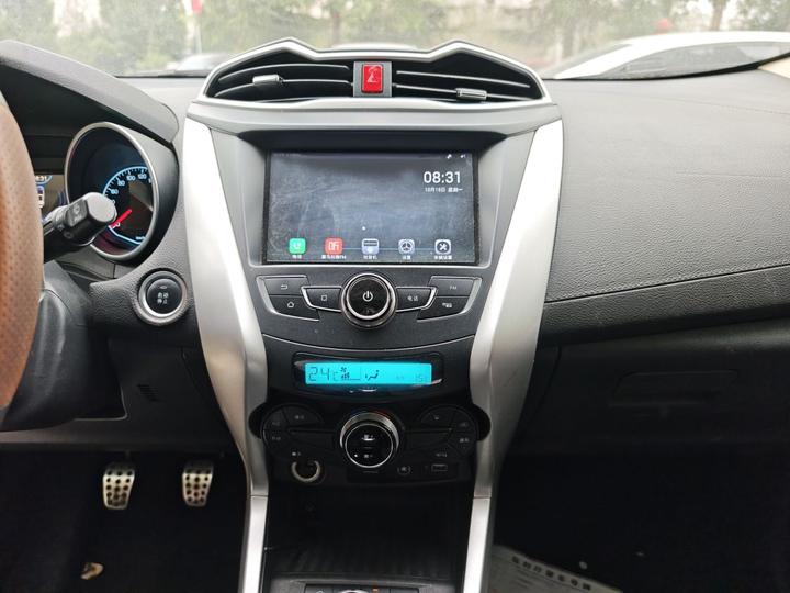 Yuan 2017 1.5L MT photo 8