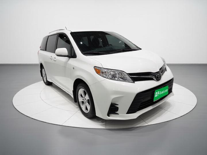 Sienna Parallel Import photo 3