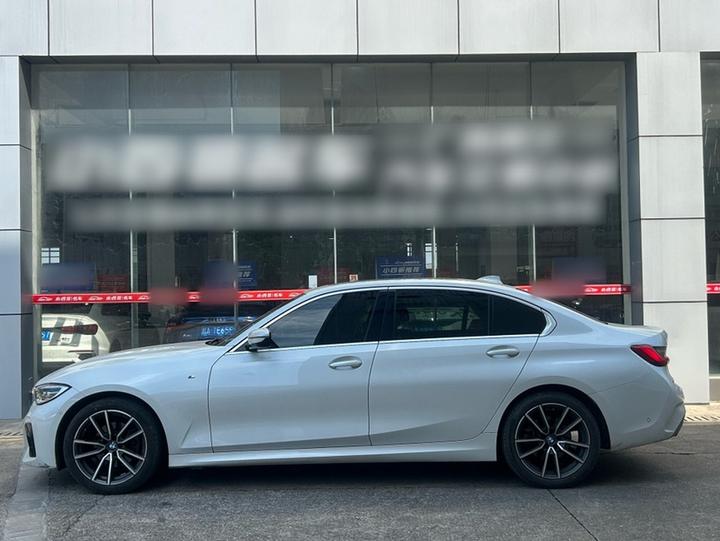 3 Series 2020 Facelift 325Li Launch Edition photo 3