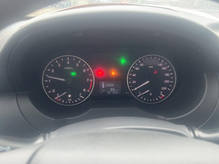 Refine M3 2023 PLUS 1.8L 9-Seater Comfort photo 6