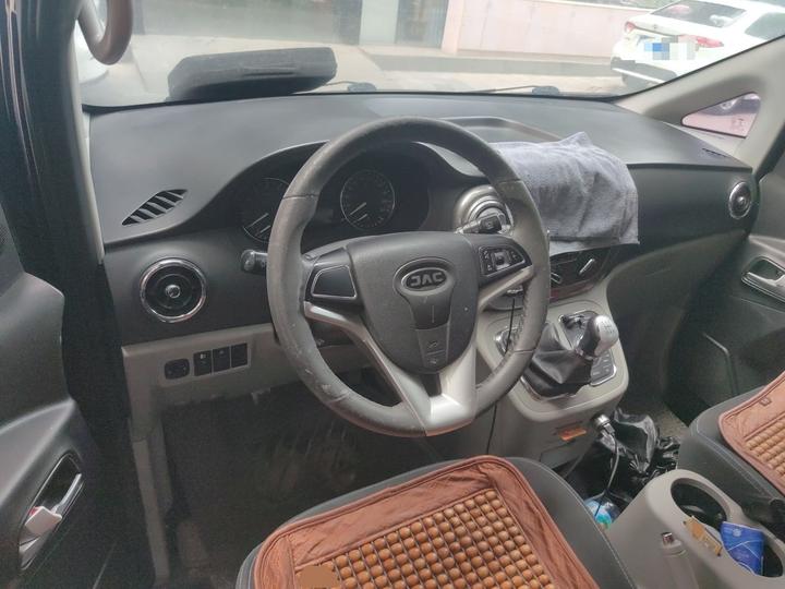 Refine M3 2018 1.6L Luxury Smart photo 5