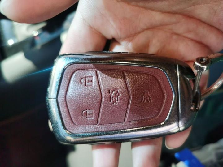 XTS 2018 28T Tech photo 8