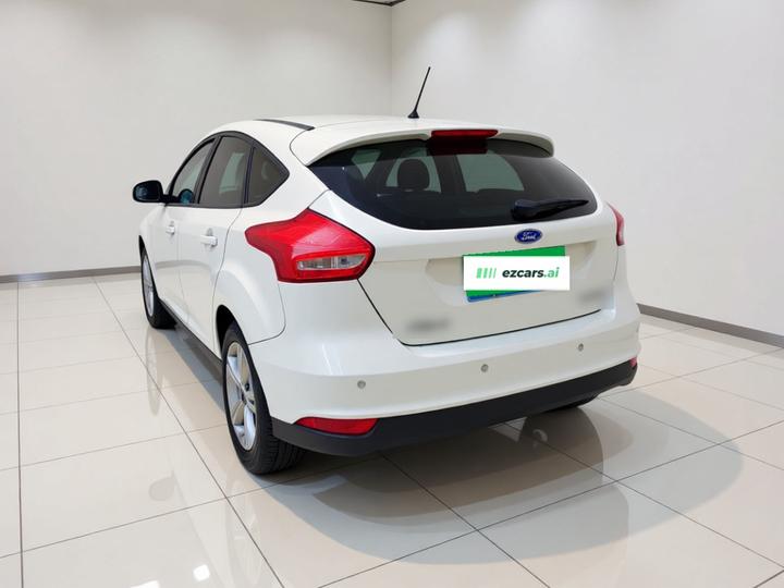 Focus 2018 Hatchback Classic 1.6L AT Comfort photo 4