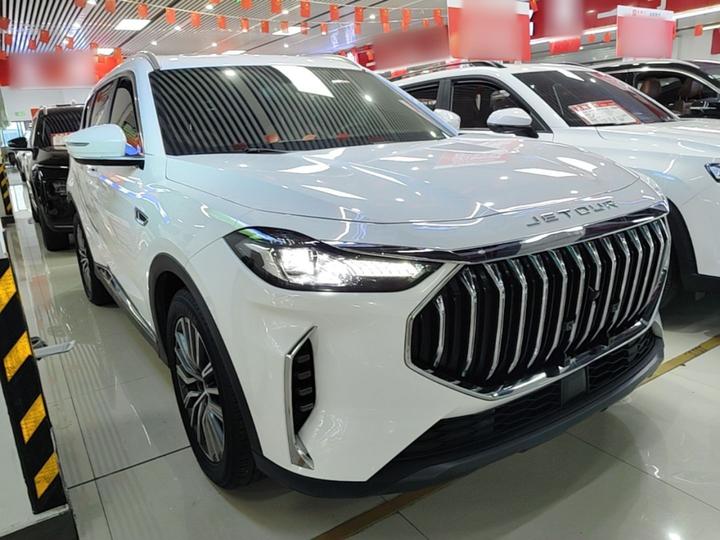 X70 PLUS 2024 Champion 1.5T DCTPRO 7-Seater photo 3
