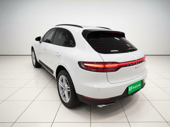 2018 Macan 2.0T photo 4
