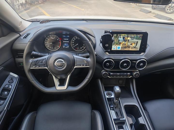 Sylphy 2022 1.6L XL CVT Enjoy photo 3