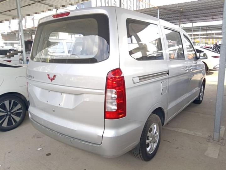 Wuling Hongguang V 2022 1.5L Energetic LAR photo 4