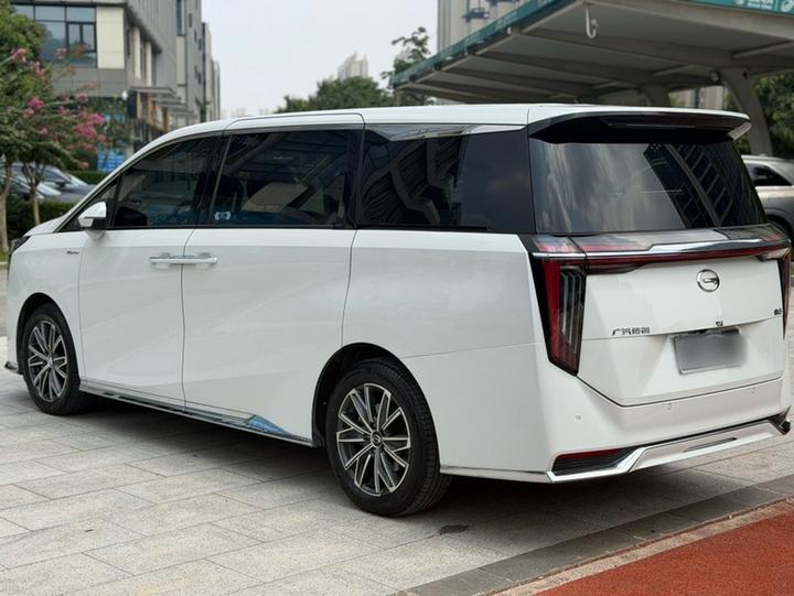 GAC Trumpchi M8 2024 Master Series 400T Premium photo 3