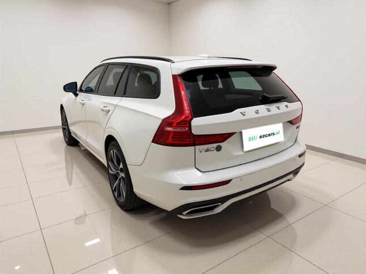 V60 2022 B5 Sport photo 4