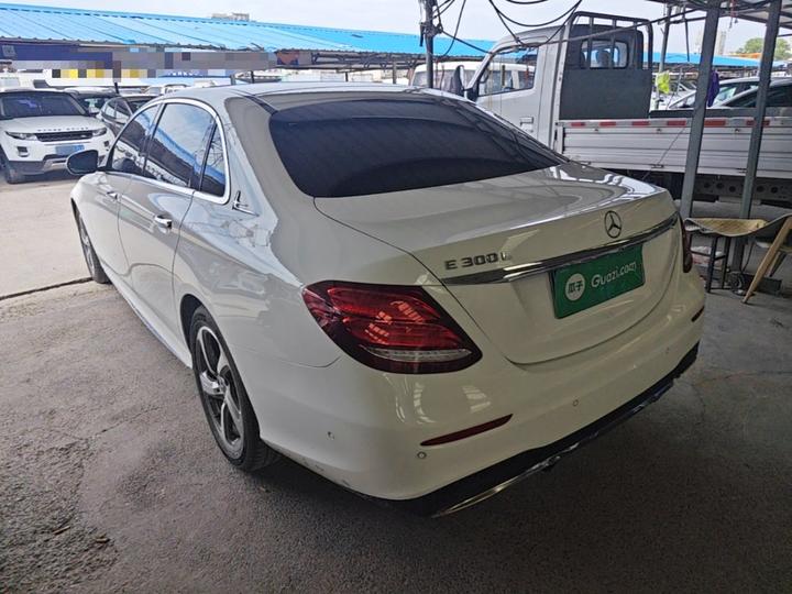E-Class 2018 E 300 L Sport Luxury photo 4