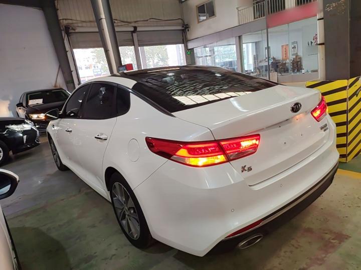 K5 2017 2.0L AT 15 Special LUX photo 4