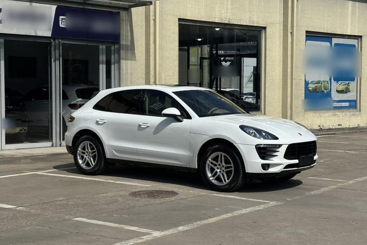 2014 Macan 2.0T photo 3