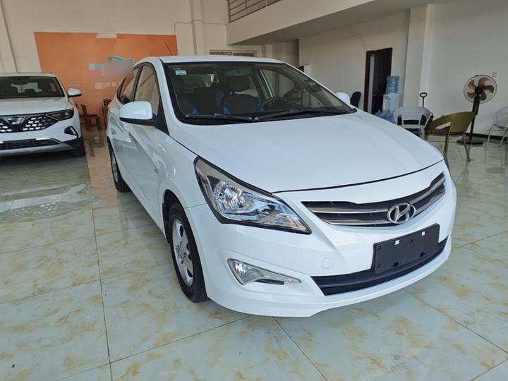 Verna 2016 1.4L MT Smart GLS photo 3