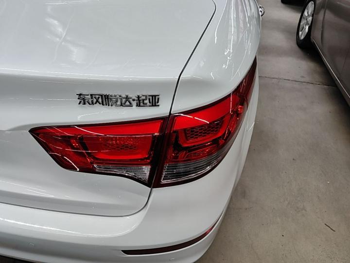 K2 2015 Sedan 1.4L MT GLS photo 7