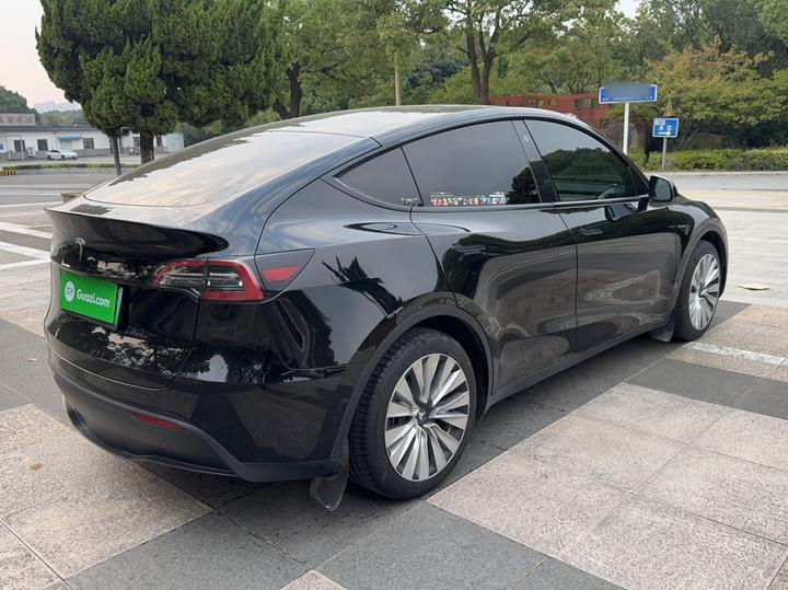 Model Y 2022 RWD photo 4