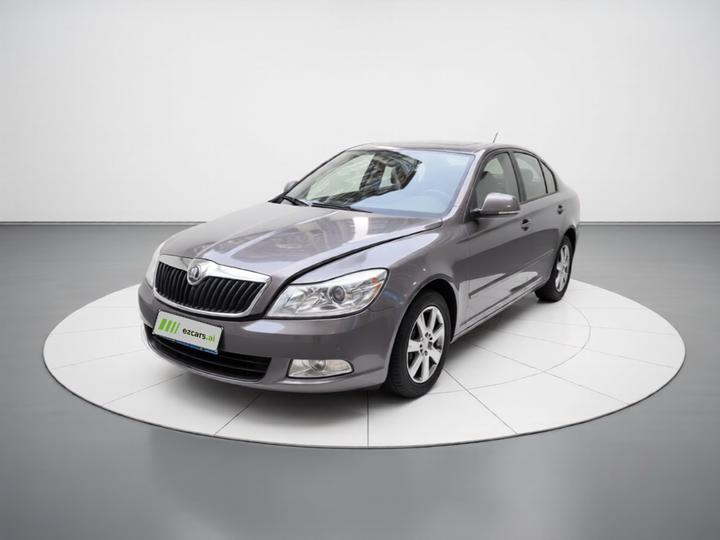 Octavia 2014 1.6L AT