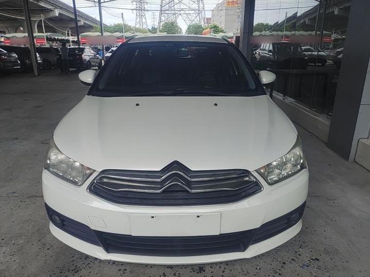 2013 Sedan 2.0L AT photo 2