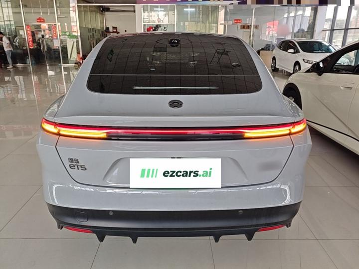 ET5 2022 75kWh photo 5