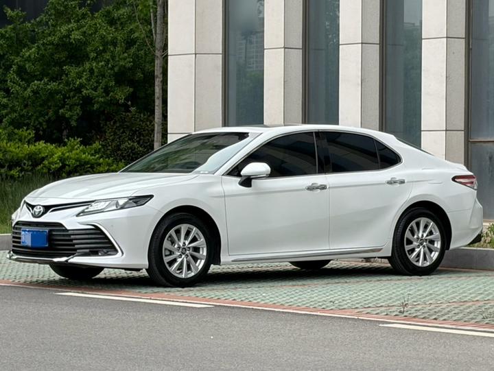 Camry 2023 2.0G Luxury photo 3
