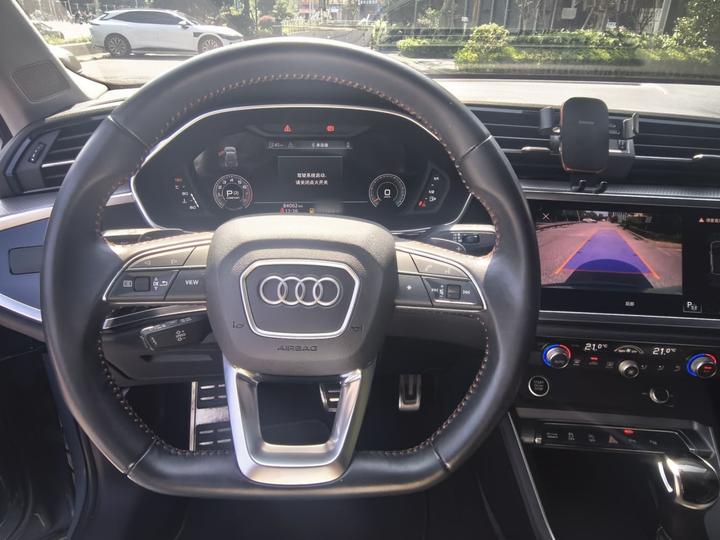 Q3 2022 40 TFSI RS photo 2