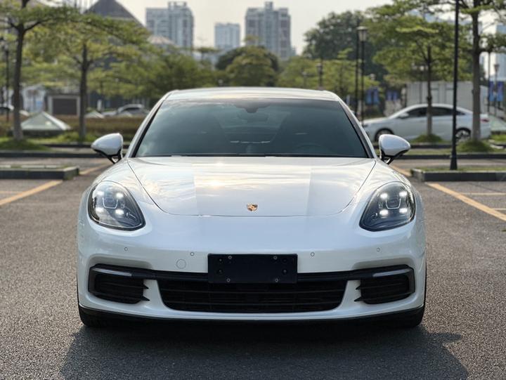 2017 Panamera 3.0T photo 2
