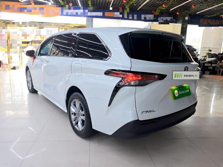 Sienna 2024 2.5L Hybrid Comfort photo 4