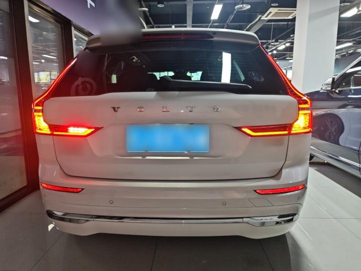 XC60 2022 B5 AWD Luxury photo 3