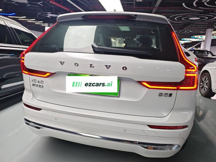 XC60 2026 B5 AWD Luxury photo 5