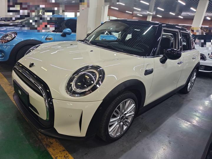 2022 1.5T COOPER Classic 5-Door