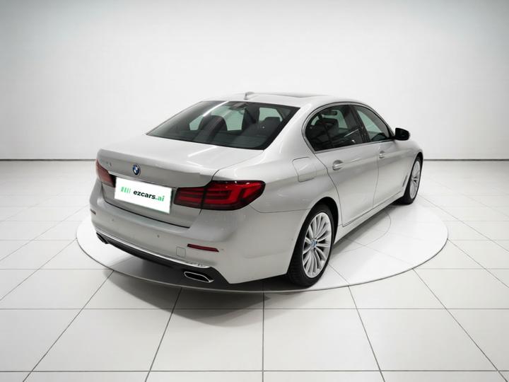 5 Series 2021 530Li Exclusive Luxury photo 6