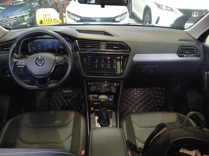 Tiguan L 2021 330TSI AT RWD Smart photo 5