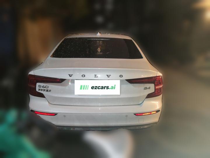 S60 2024 B4 Luxury photo 5