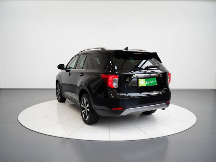 Explorer 2020 EcoBoost 285 AWD Titanium 6-Seater photo 4