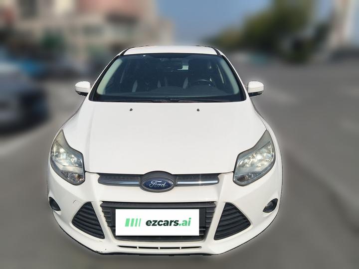 Focus 2012 Hatchback 1.6L AT Comfort photo 2