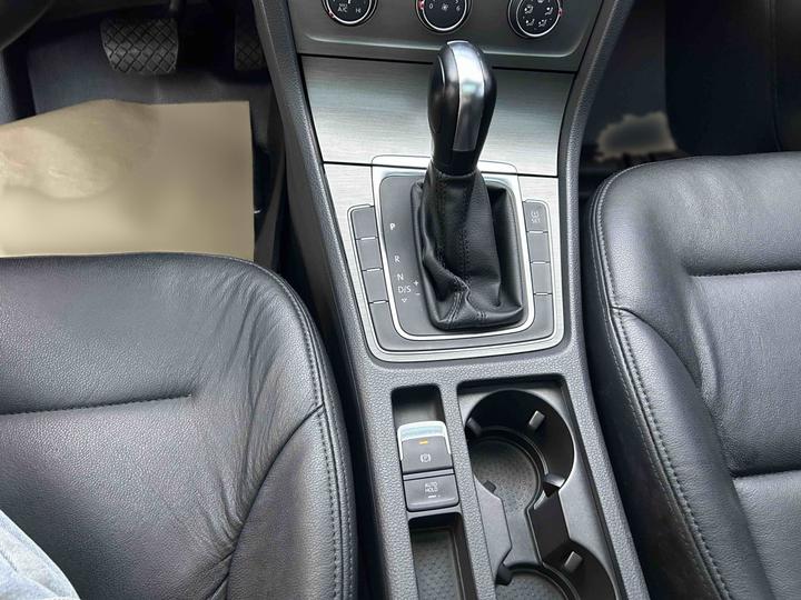 Golf 2014 1.6L AT Comfort photo 6