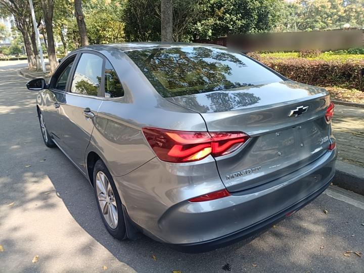 Cruze 2022 320 AT Enjoy photo 4