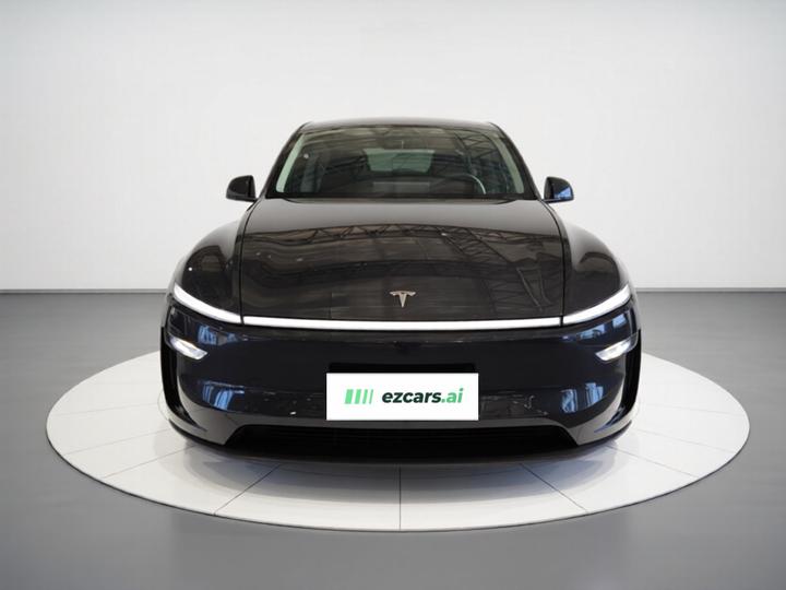 Model Y 2025 RWD photo 2