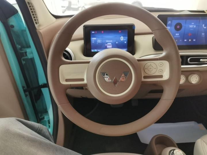 Hongguang MINIEV 2025 4th Gen 4-Door photo 6